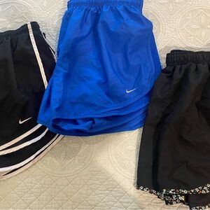 1x Nike Women's tempo running shorts BUNDLE